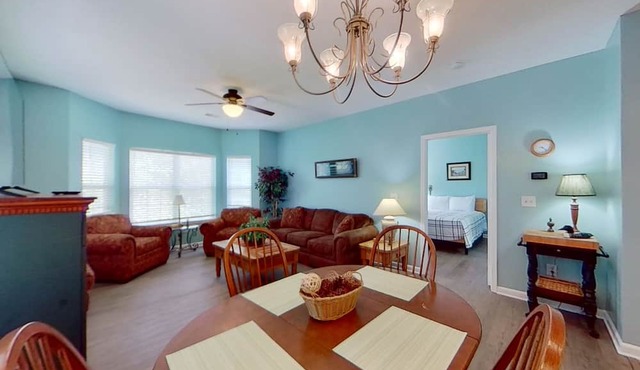 Inviting condo with golf, tennis, pool, central AC, & W/D