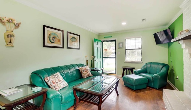 Vibrant North Charleston Duplex Near Airport!