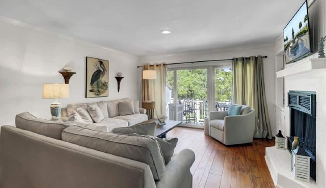 Award-Winning Resort Amenities | Racquet Club Villa 37