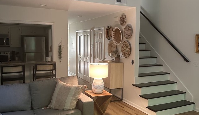 Convenient to Beach, restaurants, shopping and much more! in Wilmington