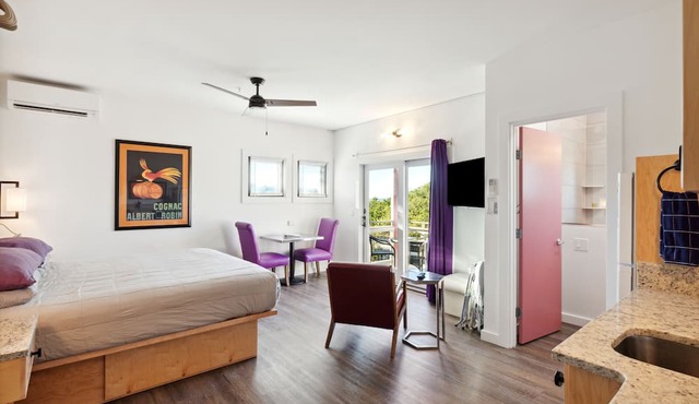 Boutique Hotel Folly Room 9: King Studio with a deck - sunset views over Folly River