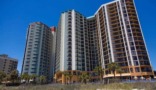 Absolute Beach. Oceanfront. Pet Friendly.