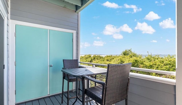 Bay View Villas 107 | Waterfront, Community Pool