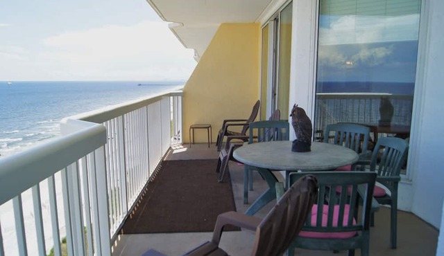 Sunrise Pointe Oceanfront Resort