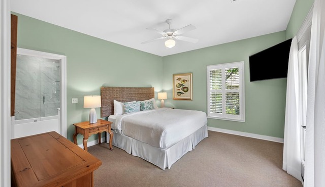 SILVER MOSS KIAWAH! Modern 4 Bed, Comm. Pool + Beach Access