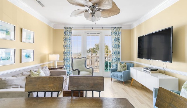 Pavilion Watch 2B - Oceanview Condo - Pool - Central Location - Elevator