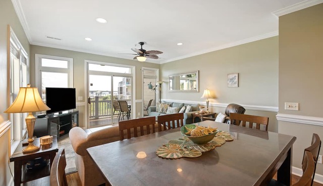 17 Turtle Bay - Riverfront Townhouse Next to the Pool - End Unit