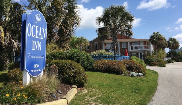 Easy Breezy 2 Bd, 1st Floor, 4 Min to Beach