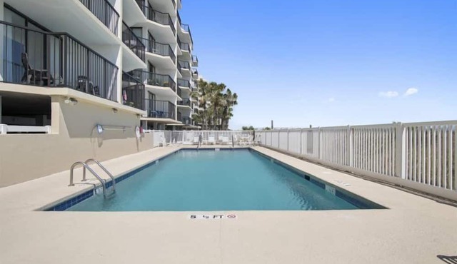 Oceanfront Three Bedroom Condo - Crescent Sands F-2