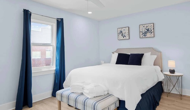 New Downtown 2bd w. Modern Southern Charm