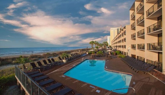 Family-Friendly Oceanfront Haven Close To Pier Shops & Arcades | 3 Units