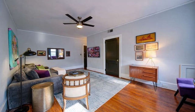 The Home Collection: Boutique Elizabeth Condo · King Suite · Near Atrium Health in Charlotte