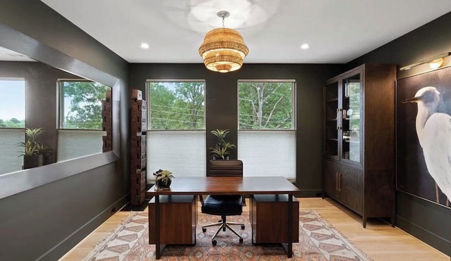 Experience Maison NoDa: Walkable + Uptown Skyline Views w/Gym! Sleeps 14