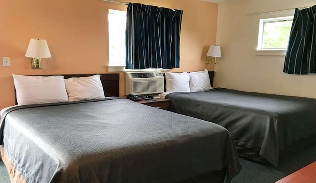 2 Queen Beds|Suite|Smk|Kitchen