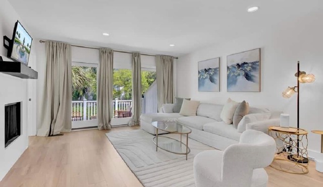 Award-Winning Resort Amenities | Racquet Club Villa 22