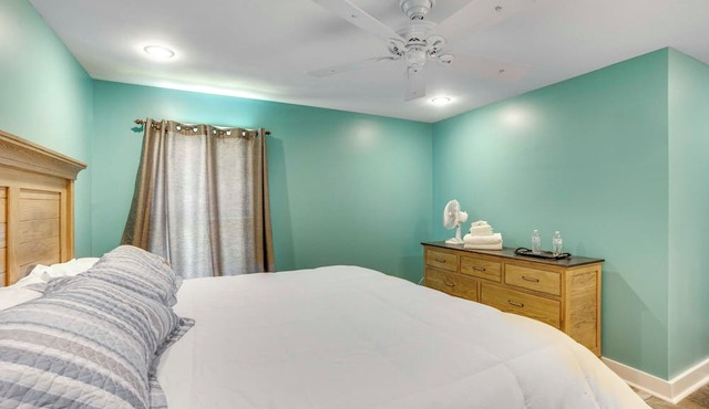 Private Walterboro Estate w/Deck + Fire Pit!