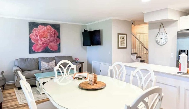 Lagoon & Golf View Villa Beach Access! Hilton Head