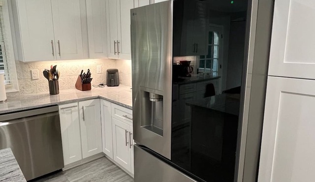 Spacious 4BR/4BA Home Steps from Downtown