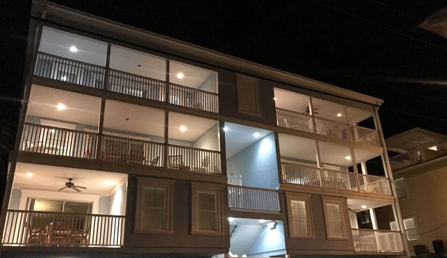 Tybee Retreat Whole Building