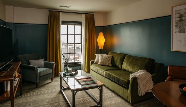 Charleston Suite | 2 Bedrooms + Apartment-Style