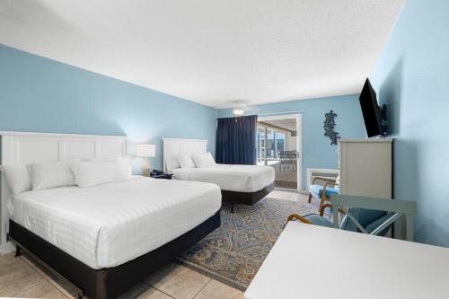 Pool View Room First Floor Sleeps 4
