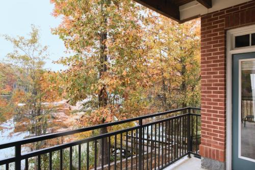 Wyndham Lake Marion Nine 9BR Apartments