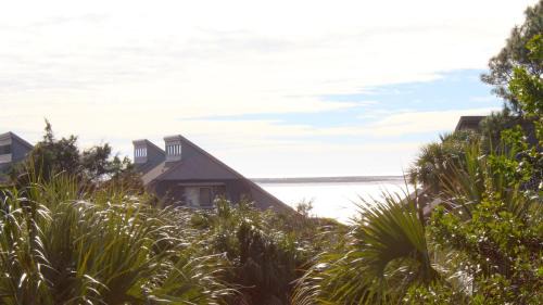 735 Spinnaker Beach House