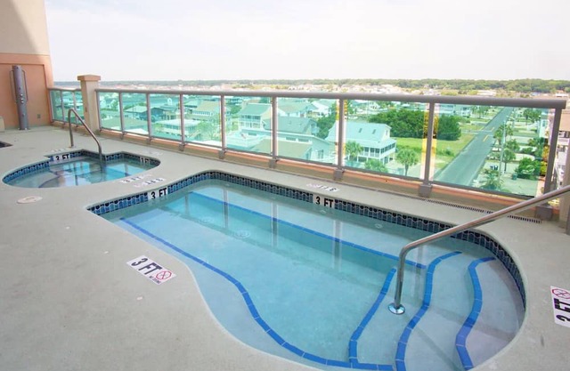 Great oceanfront condo w/indoor & outdoor pools, lazy river, fitness center, kids' pool